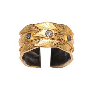 Laurel Leaf and Diamond Decorated Ring