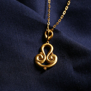 Two Swans Motif Necklace