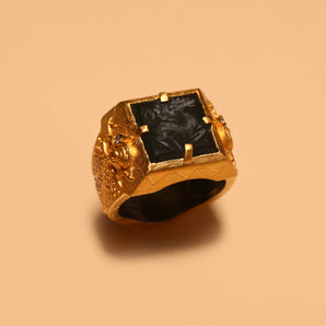 Pegasus Motif Black Stone Ring