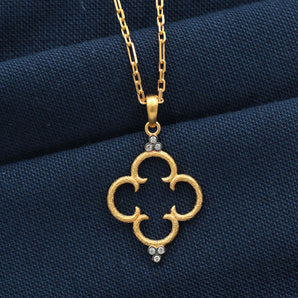 Byzantium's Artistry Themed Cross-shaped Necklace