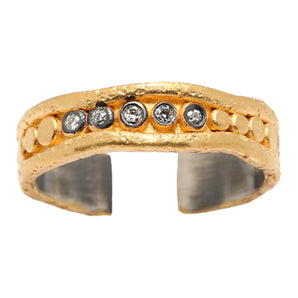 Circular Pattern Diamond Encrusted Ring
