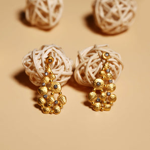 Vineyard Motif Earring