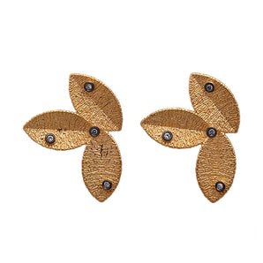 Pan Leaves Motif Earring