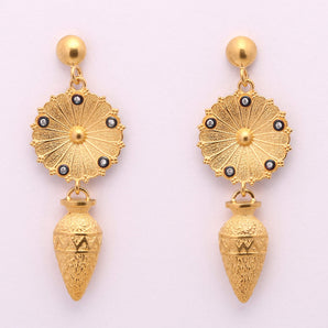 Sand Vase Themed Earring