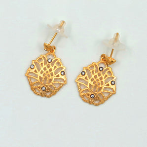 Filigree Art Themed Earring