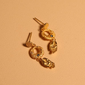 Hand and Oval Motifs Earring