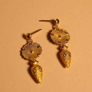 Sand Vase Themed Earring